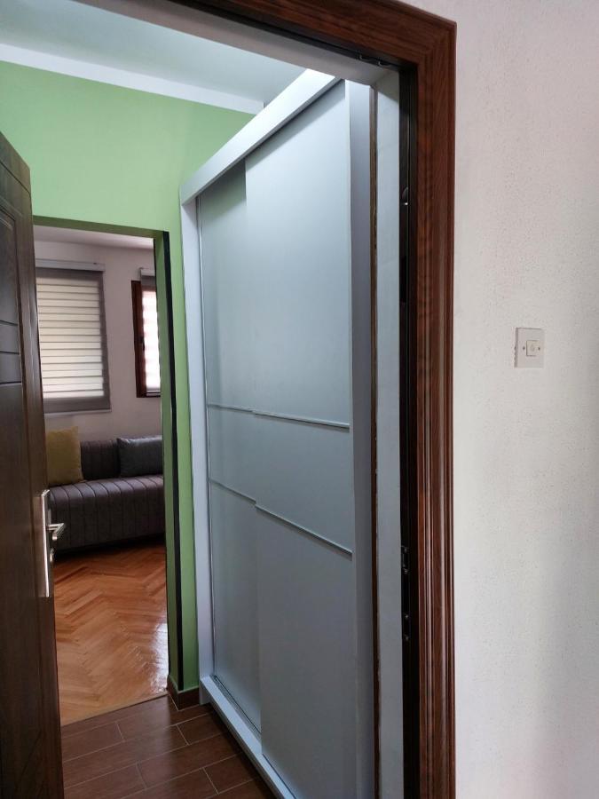 Apartman Pavle Pluzine Luaran gambar