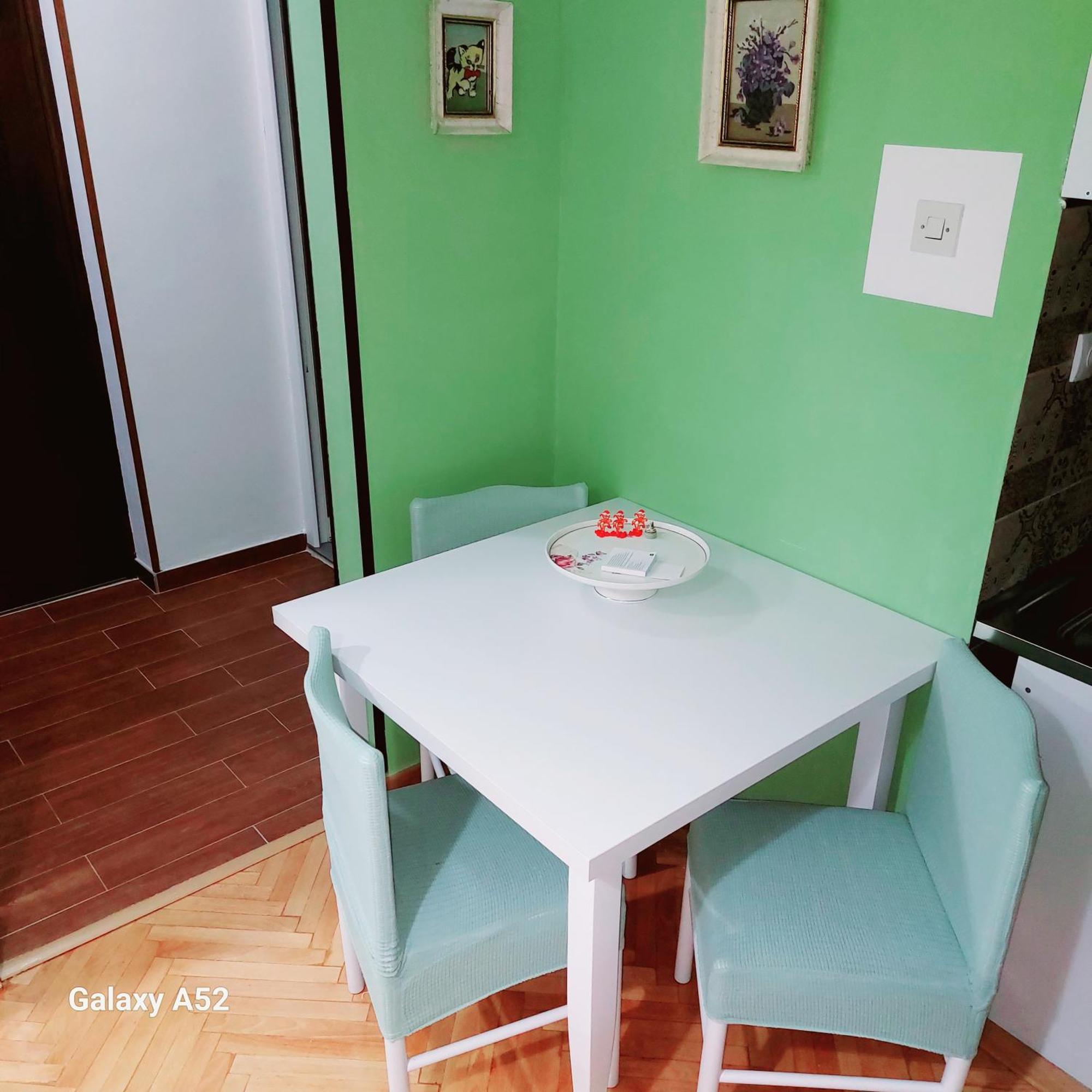Apartman Pavle Pluzine Luaran gambar